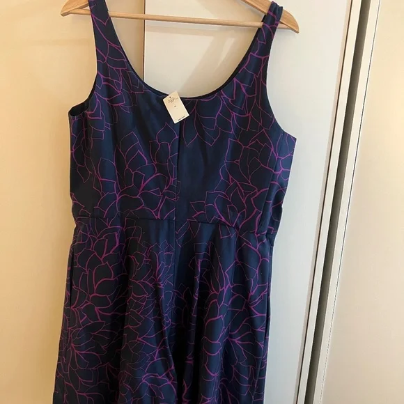 NWT GAP Floral Fit &Flare Dress In Navy Blue/ Fuchsia Purple Size 16 - Picture 12 of 12